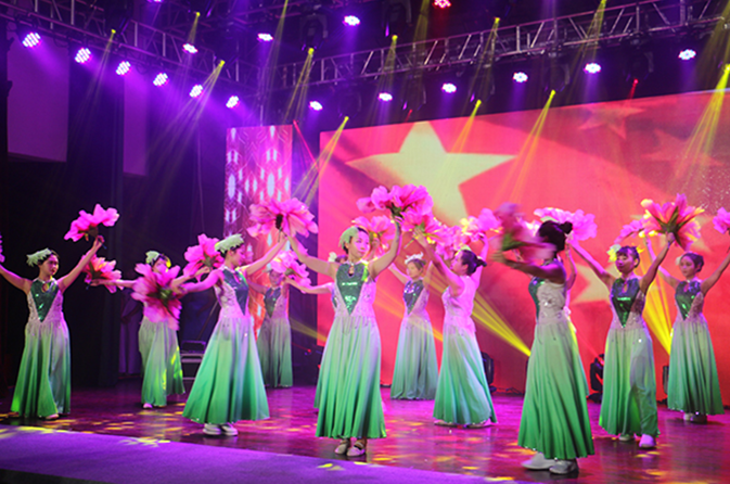 彩神Vll学院2016年迎新晚会共筑伟大中国梦